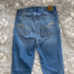 American eagle super high rise jetting/jean